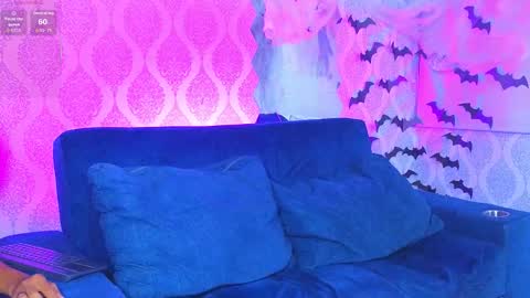 hotcouple_222 online show from 10/20/25, 07:31