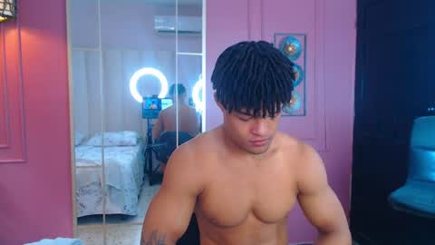 Snapshot of hotcrew_ chatting on 06/21/26, 01:35 Hussain aaron and Ekko online show from 06/21/26, 01:35