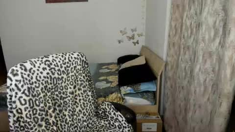 KRISS LUNA online show from 11/29/25, 01:14