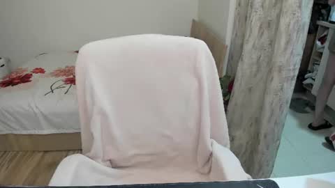 KRISS LUNA online show from 06/11/26, 09:57
