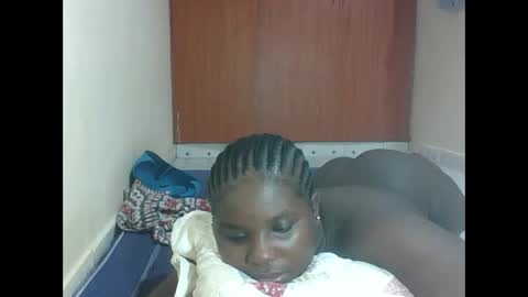 Snapshot of hotebbbyy chatting on 04/23/26, 05:52 EBBY online show from 04/23/26, 05:52