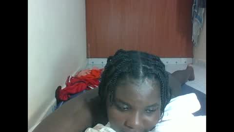 Snapshot of hotebbbyy chatting on 05/07/26, 05:35 EBBY online show from 05/07/26, 05:35