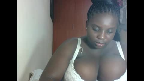 Snapshot of hotebbbyy chatting on 05/10/26, 07:30 EBBY online show from 05/10/26, 07:30