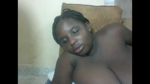 Snapshot of hotebbbyy chatting on 05/27/26, 05:32 EBBY online show from 05/27/26, 05:32