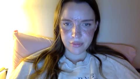 effy online show from 05/22/26, 10:04