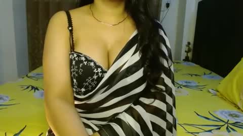 Snapshot of hoteliza6 chatting on 01/24/25, 06:46 Eliza i dont show face in any show online show from 01/24/25, 06:46