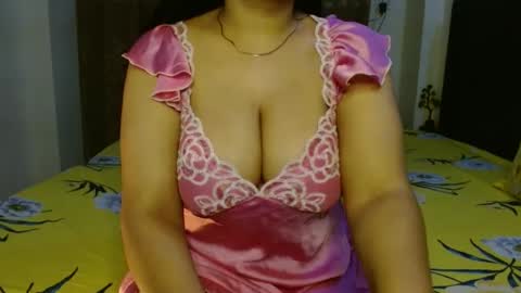 Snapshot of hoteliza6 chatting on 01/30/25, 08:10 Eliza i dont show face in any show online show from 01/30/25, 08:10