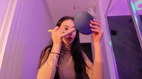 hotfallingdevil online show from 03/16/26, 05:44