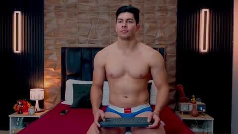 felipe  marcello online show from 09/25/25, 02:32