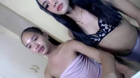 Snapshot of hotfuckingbella chatting on 05/29/26, 05:27 hotfuckingbella online show from 05/29/26, 05:27