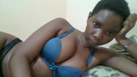 Queen online show from 02/16/25, 04:32