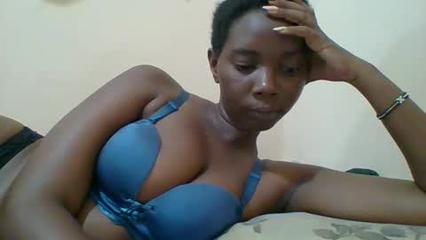 Queen online show from 03/02/25, 06:08