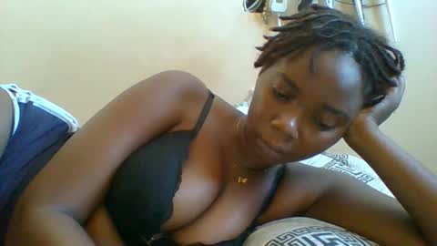 Queen online show from 03/02/26, 12:56