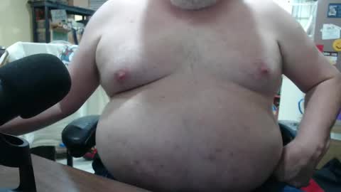 Snapshot of hotgrandpa594u chatting on 09/14/25, 04:39 hotgrandpa594u online show from 09/14/25, 04:39