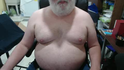 Snapshot of hotgrandpa594u chatting on 10/03/25, 04:15 hotgrandpa594u online show from 10/03/25, 04:15