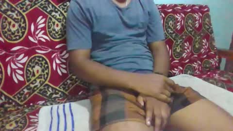 hotguyy001 online show from 01/11/26, 02:16