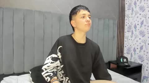 hannah online show from 11/30/25, 02:04