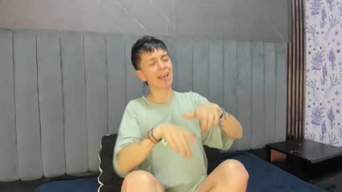 hannah online show from 12/21/25, 03:02