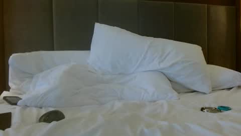 hottie online show from 03/24/26, 02:33