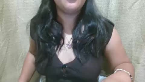 hotiemorenagurl18 online show from 09/19/25, 05:31