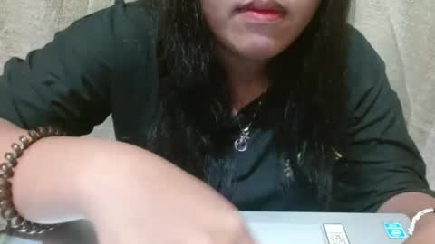 hotiemorenagurl18 online show from 09/27/25, 06:07