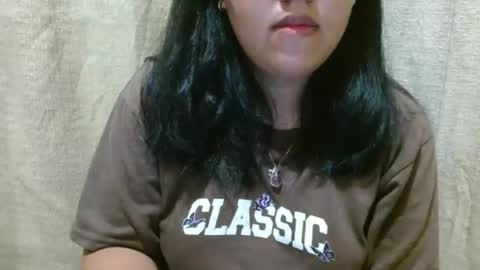 hotiemorenagurl18 online show from 10/10/25, 06:45