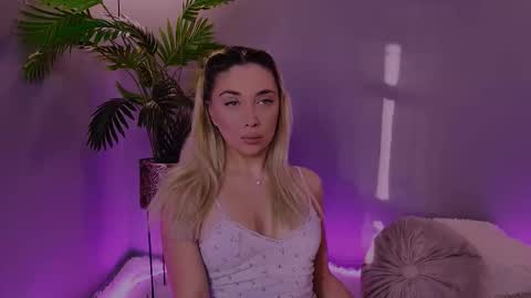 Maria online show from 01/15/26, 07:24