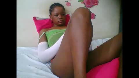 LOYCE online show from 11/05/25, 01:27