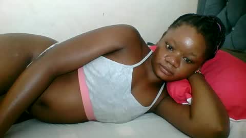 Snapshot of hotjeylee chatting on 06/19/26, 09:02 LOYCE online show from 06/19/26, 09:02