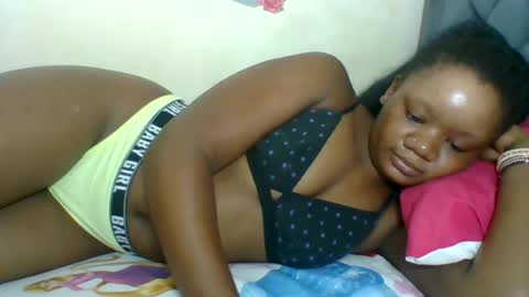Snapshot of hotjeylee chatting on 07/16/26, 06:25 LOYCE online show from 07/16/26, 06:25