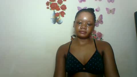 Snapshot of hotjeylee chatting on 07/19/26, 10:46 LOYCE online show from 07/19/26, 10:46