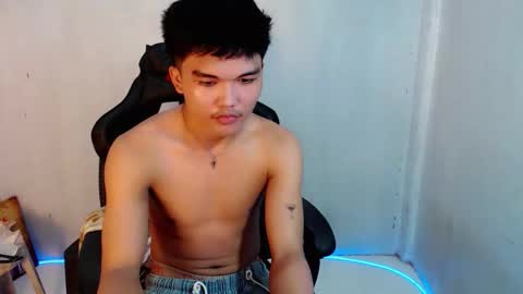 Snapshot of hotking_cummer chatting on 02/22/26, 12:36 hotking_cummer online show from 02/22/26, 12:36