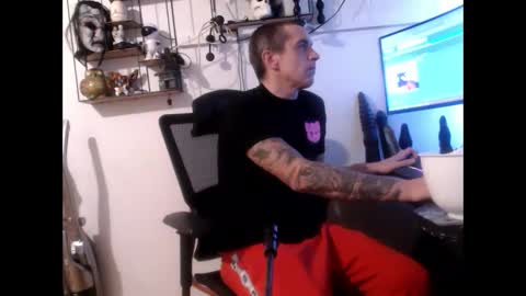 hotkinkytat online show from 02/24/25, 08:27