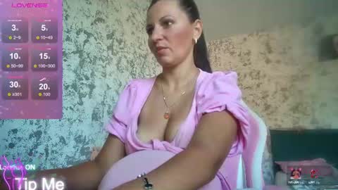 Snapshot of hotkleoo chatting on 08/01/26, 04:17 MistressM online show from 08/01/26, 04:17