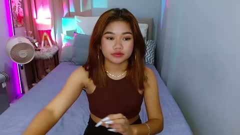 Snapshot of hotlayla_ chatting on 12/30/24, 09:59 Layla online show from 12/30/24, 09:59