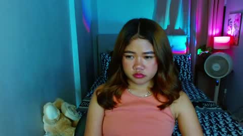 Snapshot of hotlayla_ chatting on 02/20/25, 01:30 Layla online show from 02/20/25, 01:30