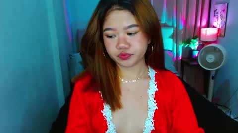 Snapshot of hotlayla_ chatting on 03/01/25, 11:39 Layla online show from 03/01/25, 11:39
