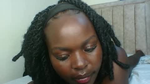 hotlina01 online show from 02/14/26, 05:43