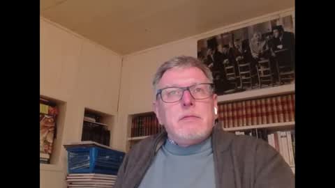 Snapshot of hotlux_54 chatting on 12/24/24, 01:16 hotlux_54 online show from 12/24/24, 01:16