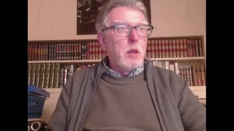 Snapshot of hotlux_54 chatting on 02/28/25, 11:34 hotlux_54 online show from 02/28/25, 11:34