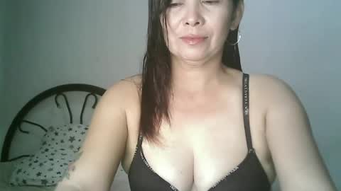 Snapshot of hotmamajen4u chatting on 06/20/26, 12:08 hotmamajen4u online show from 06/20/26, 12:08