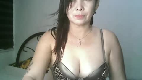 Snapshot of hotmamajen4u chatting on 07/13/26, 10:40 hotmamajen4u online show from 07/13/26, 10:40