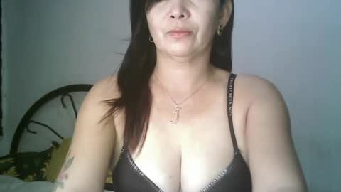 Snapshot of hotmamajen4u chatting on 07/18/26, 06:50 hotmamajen4u online show from 07/18/26, 06:50