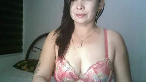 Snapshot of hotmamajen4u chatting on 07/20/26, 10:50 hotmamajen4u online show from 07/20/26, 10:50