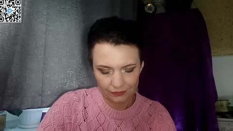 hotmamaqueen234 online show from 04/25/26, 01:41
