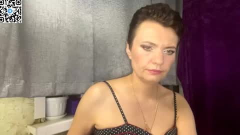 Snapshot of hotmamaqueen234 chatting on 05/28/26, 10:07 hotmamaqueen234 online show from 05/28/26, 10:07