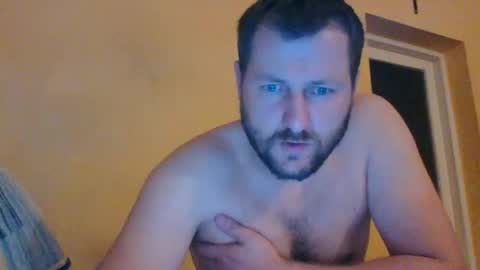 hotmariusz15 online show from 11/30/25, 08:24