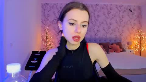 hotmolly_ online show from 03/26/26, 10:43