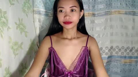 hotmom_gia online show from 02/03/25, 12:36