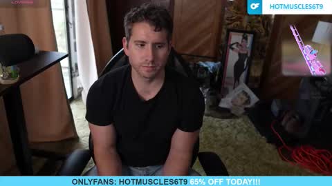 hotmuscles6t9 online show from 11/28/25, 10:12